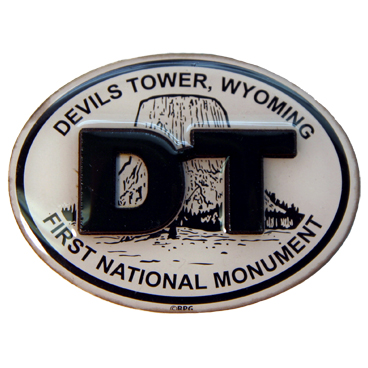 DEVILS TOWER BLACK AND WHITE 2D EPOXY MAGNET