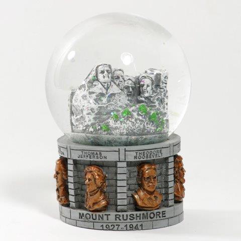 MOUNT RUSHMORE 80MM WATERBALL