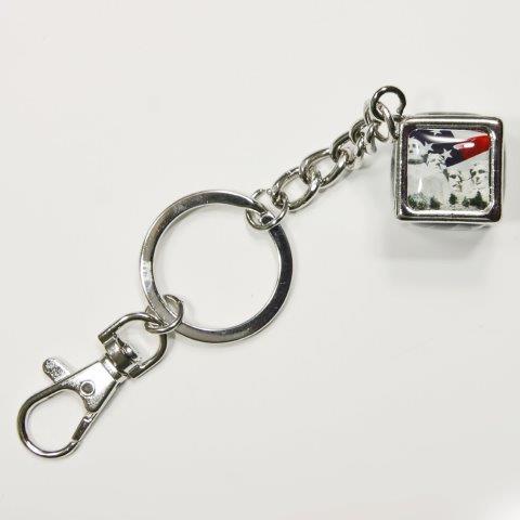 MOUNT RUSHMORE PHOTO CUBE KEYCHAIN