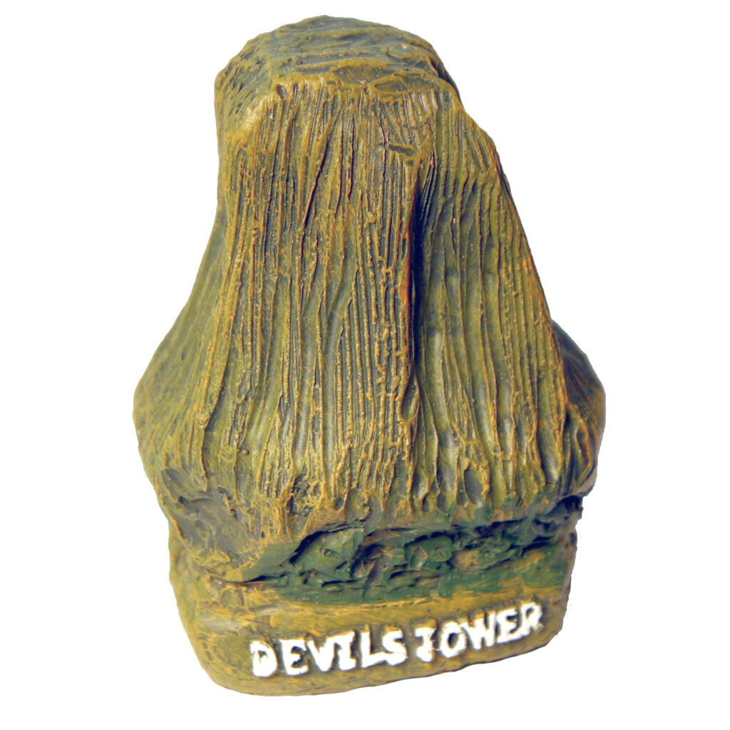 DEVILS TOWER POLY STATUE