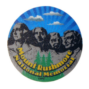 MOUNT RUSHMORE MINI CIRCLE STICKER